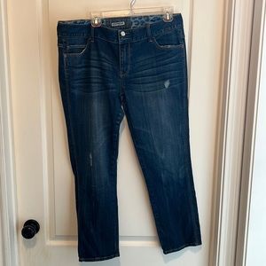 Express size 10 preowned modern boyfriend relaxed fit jeans